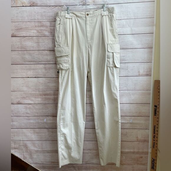 NEW WITH TAGS ORVIS 14 POCKET EXPEDITION CARGO PANTS IN CREAM - Picture 1 of 9